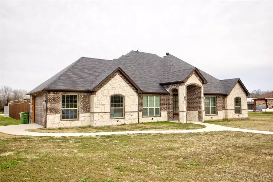 101 Marian Drive, Weatherford, TX 76085