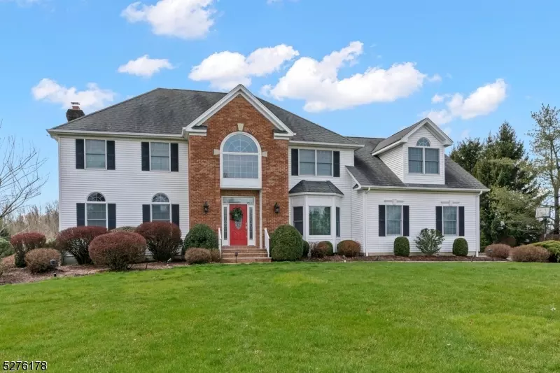 3 Spring Hunter Ct, Green Twp., NJ 07821