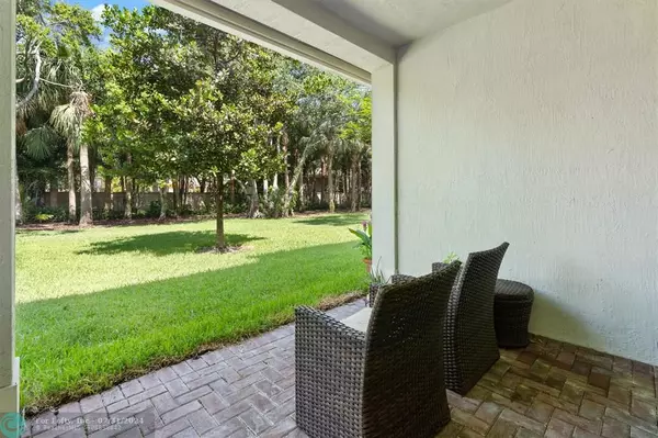 Plantation, FL 33325,183 SW 127th Ter  #183