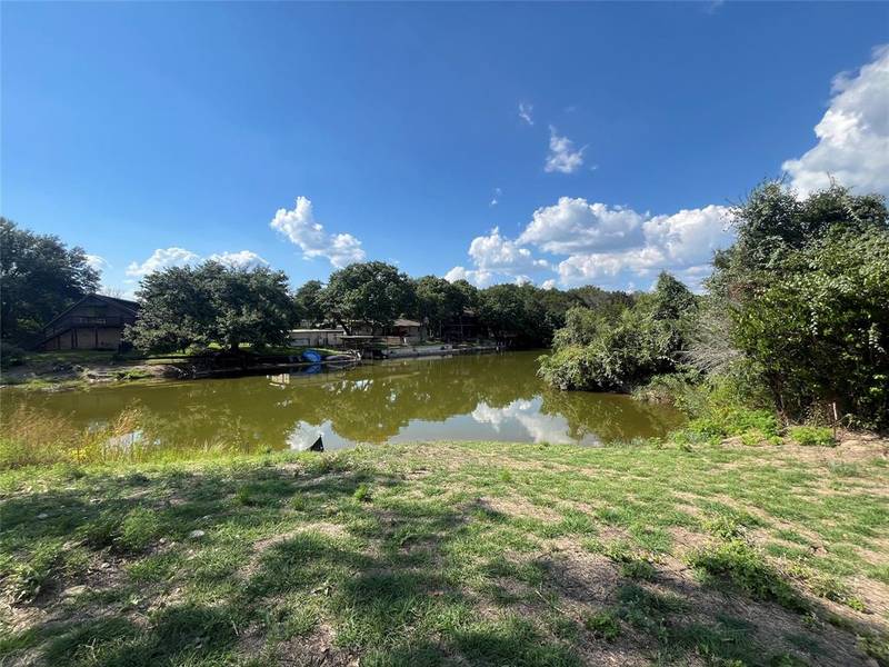 510 Crestwood Drive, Granbury, TX 76048