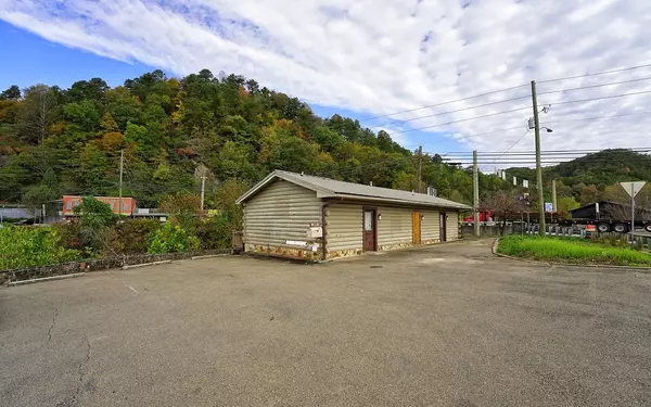 East Ellijay, GA 30540,1215 Industrial Boulevard