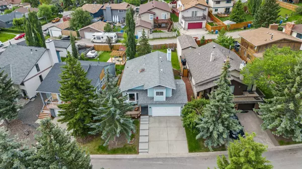 Calgary, AB T3K 1W8,67 Beaconsfield PL NW