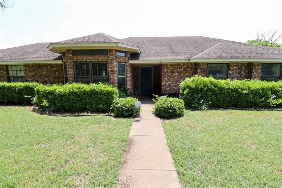 124 Walnut Court, Oak Leaf, TX 75154