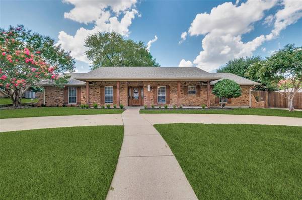 507 N Parkridge Drive,  Mansfield,  TX 76063