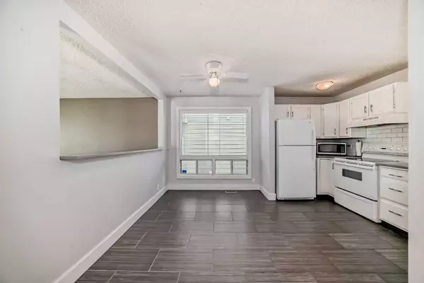 Calgary, AB T3K 2B5,99 Bernard DR NW