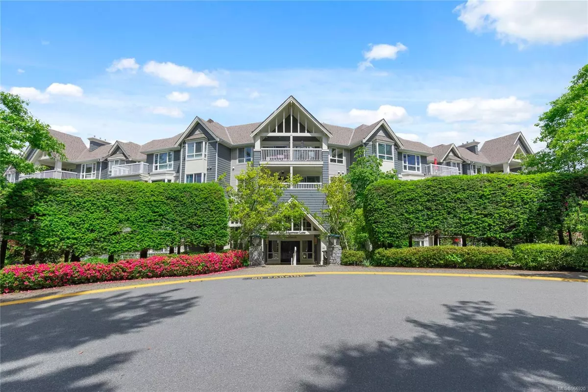 Nanaimo, BC V9T 6K1,5650 Edgewater Lane #411