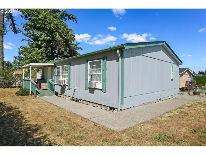 700 N Mill ST ##1, Creswell, OR 97426