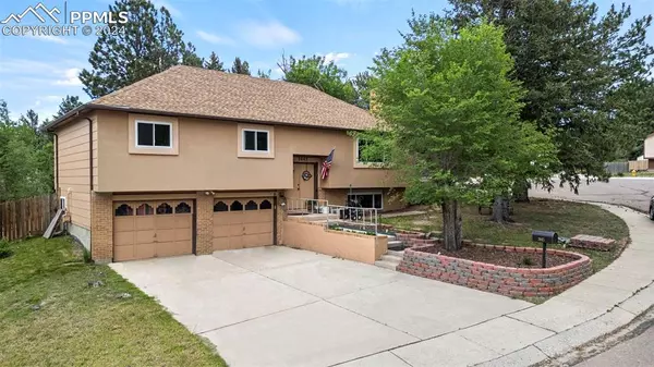 3045 Wandering CT, Colorado Springs, CO 80917