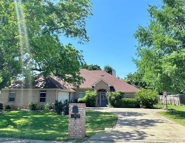 308 Casas Del Norte Street,  Granbury,  TX 76049