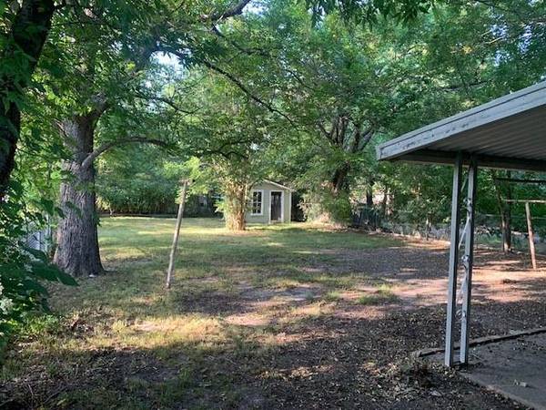 Bonham, TX 75418,611 E 10th Street