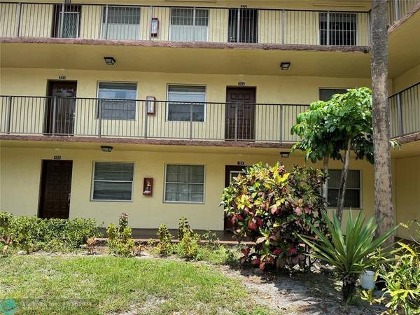 3141 NW 47th Ter  #223,  Lauderdale Lakes,  FL 33319