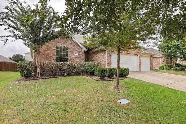 4015 Bridge Water Road, Heartland, TX 75126