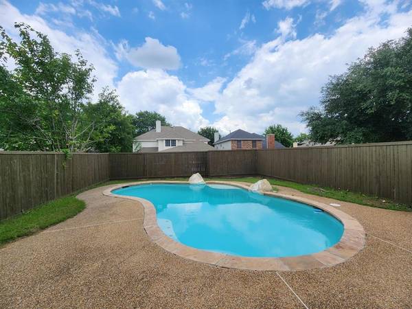 1322 Boyd Street,  Cedar Hill,  TX 75104