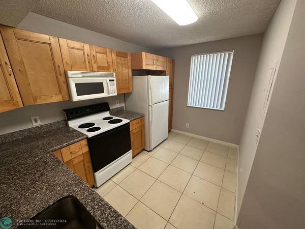 Coral Springs, FL 33067,9001 Wiles Rd