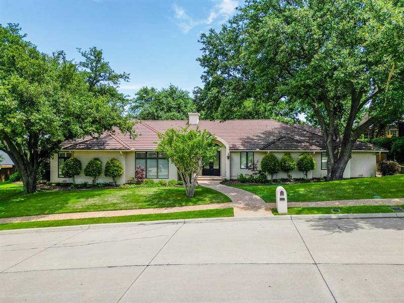 1303 Cottonwood Valley Circle N, Irving, TX 75038