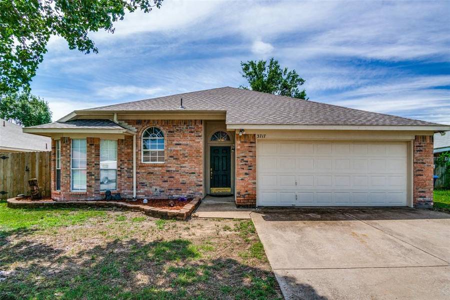 3717 Brett Drive, Fort Worth, TX 76123