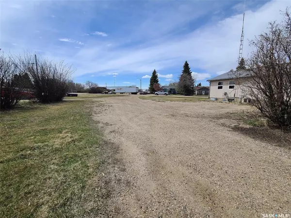 Glaslyn, SK S0M 0Y0,171 Railway AVENUE