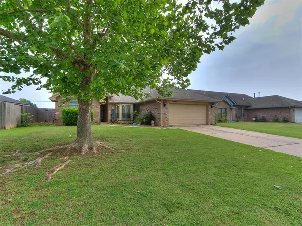 Yukon, OK 73099,10004 Hollyhead Way