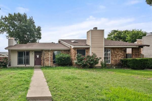 2328 Red River Street,  Mesquite,  TX 75150