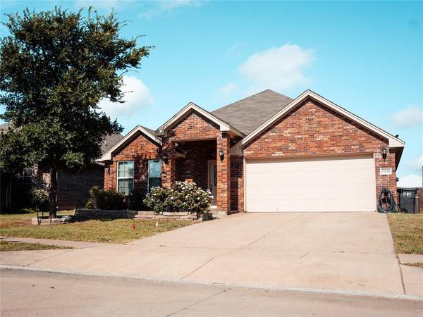 12240 Hunters Knoll Drive,  Fort Worth,  TX 76028