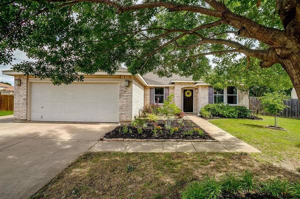 337 Snapdragon Court, Burleson, TX 76028