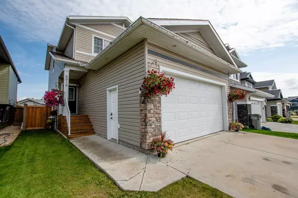 Grande Prairie, AB T8X 0M3,8918 94 AVE