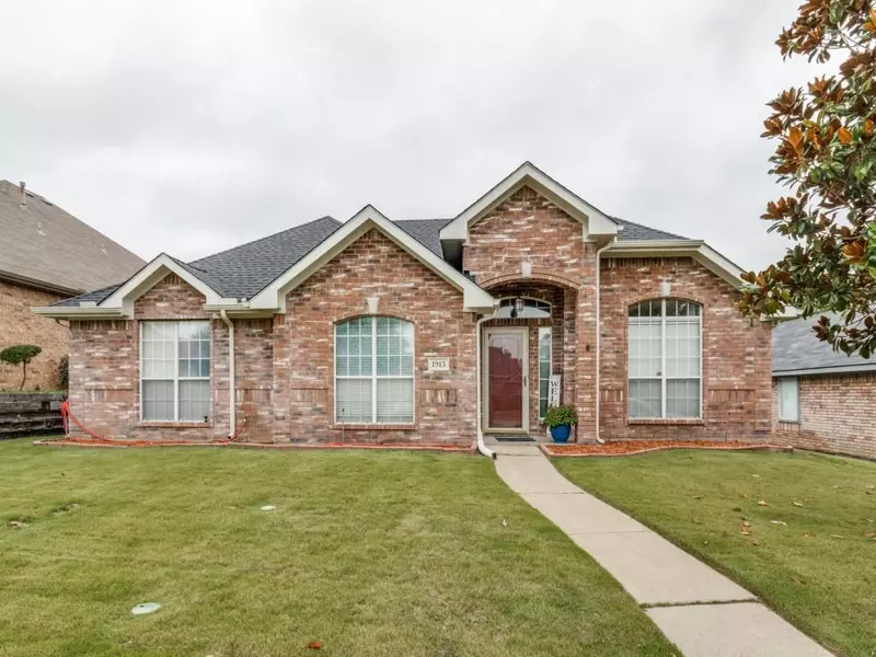 1913 Parkdale Drive, Mesquite, TX 75149