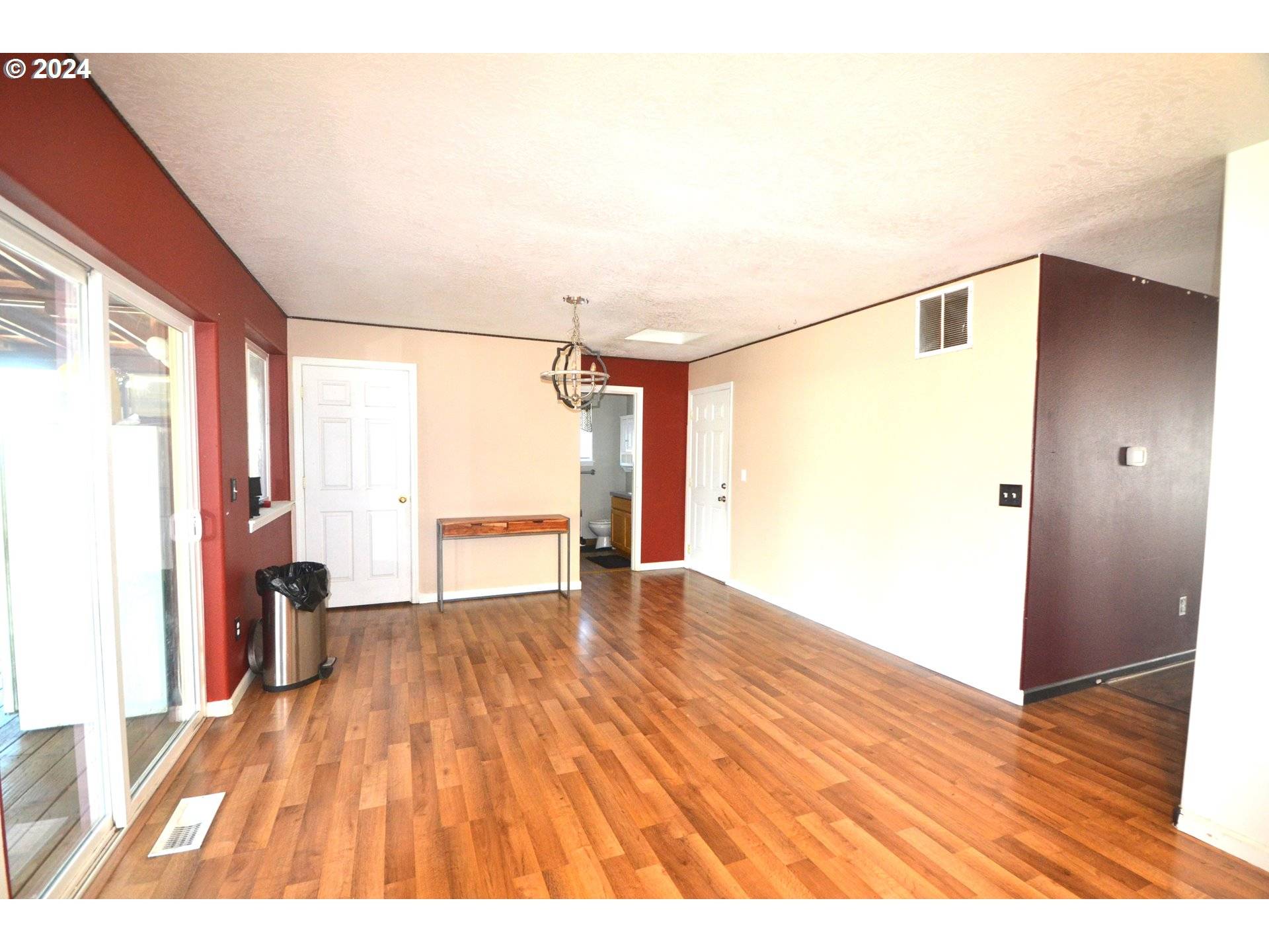 Mc Minnville, OR 97128,1141 NE JOHNSON ST