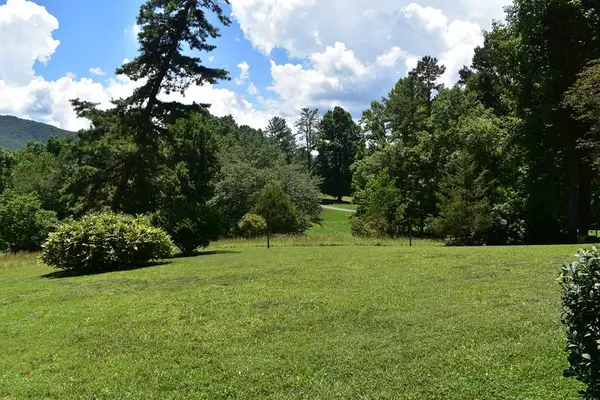 Hiawassee, GA 30546,2940 Bear Lane