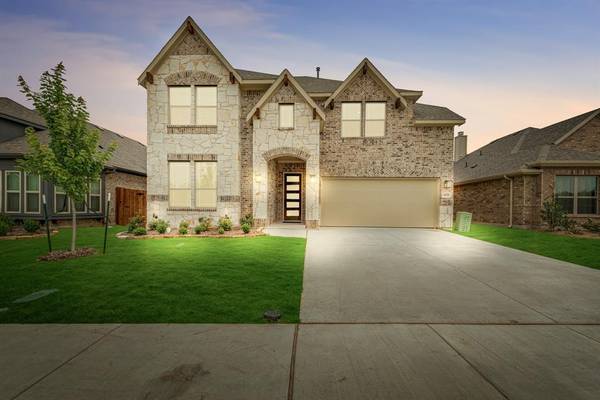 4436 Mill Falls Drive, Fort Worth, TX 76036