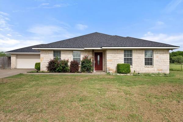 906 N Spikes Road, Corsicana, TX 75110