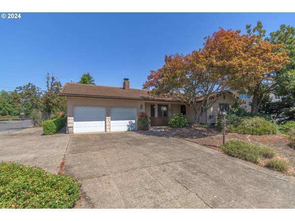 1816 YOLANDA AVE, Springfield, OR 97477