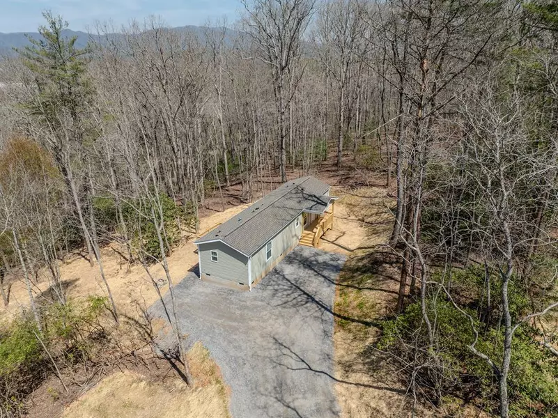 58 Windswept Ln, Hayesville, NC 28904