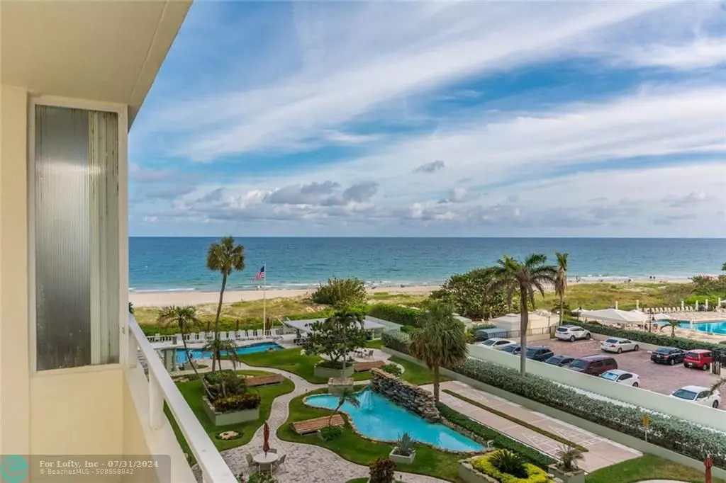 Lauderdale By The Sea, FL 33062,1850 S Ocean Blvd  #505