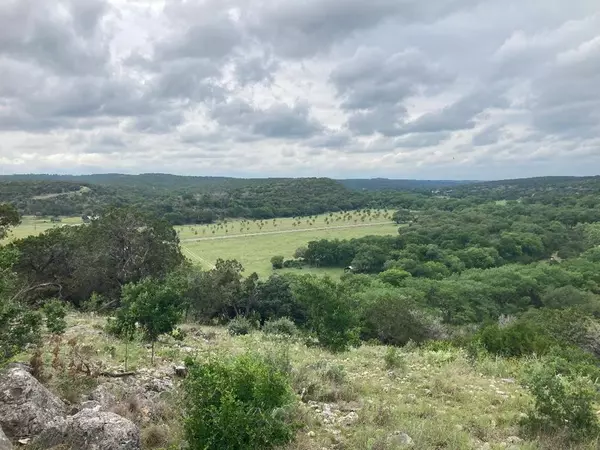 200 River Bend Rd, Hunt, TX 78024