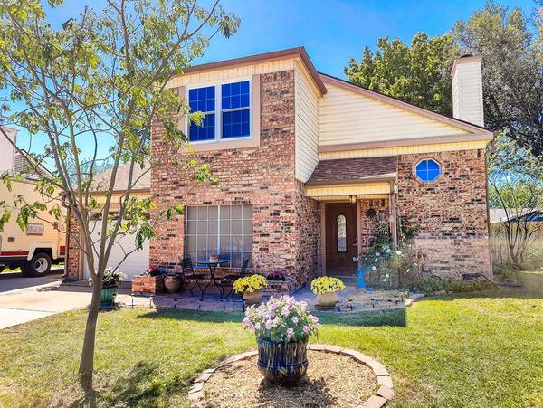 3716 Lightland Road, Fort Worth, TX 76137