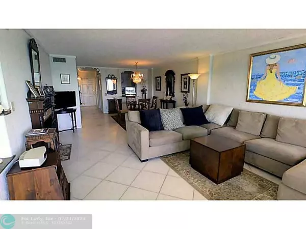 Lauderdale By The Sea, FL 33062,1850 S Ocean Blvd  #812