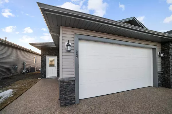 Camrose, AB T4V 5K9,3320 50A Street Close