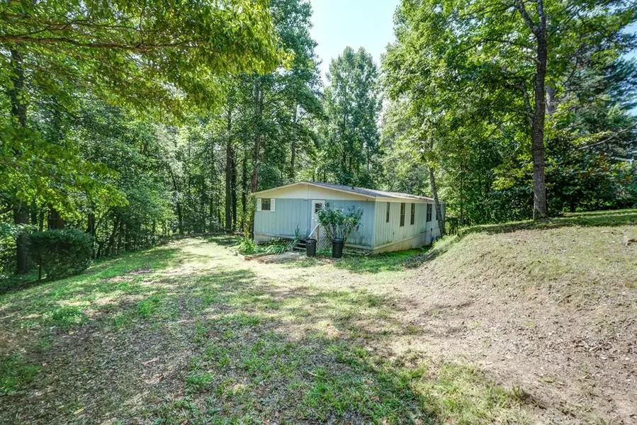 1704 Green Cove Rd, Brasstown, NC 28904