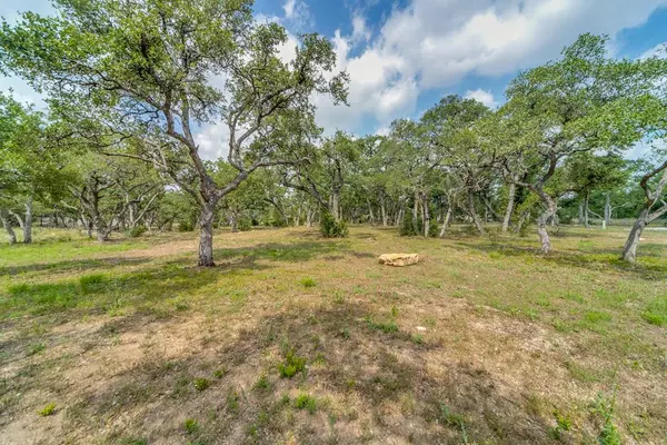 723 NE Post Oak St, Bulverde, TX 78163