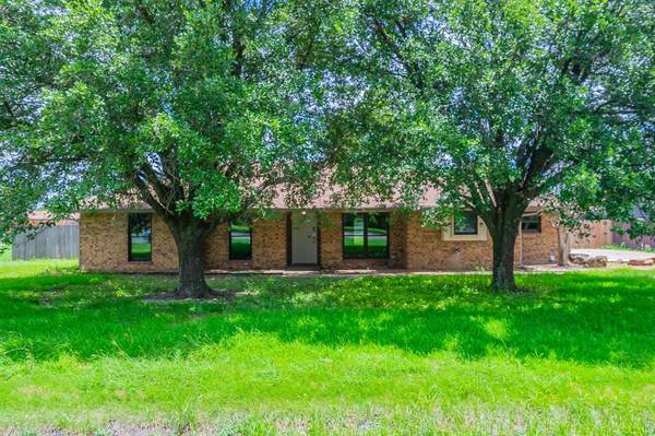 104 Lorene Drive, Red Oak, TX 75154