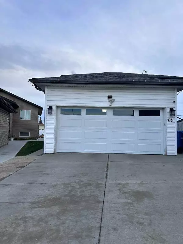 Calgary, AB T3J2S5,65 Martinview CRES