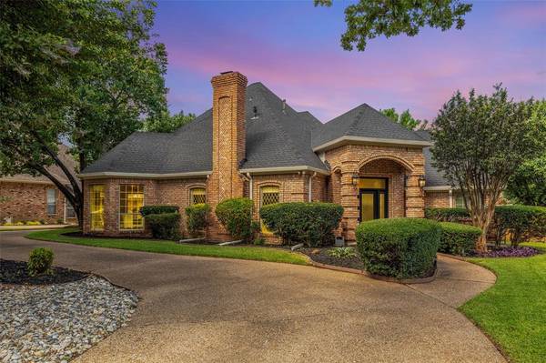 4100 Pembrooke Parkway W, Colleyville, TX 76034