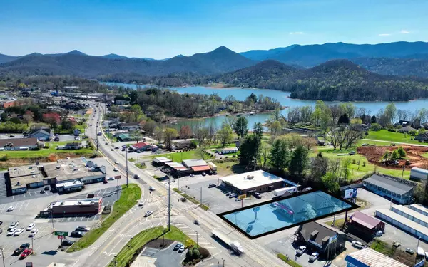 Hiawassee, GA 30546,503 Main Street