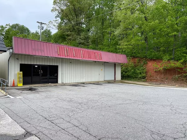 840 Main Street, Hiawassee, GA 30546