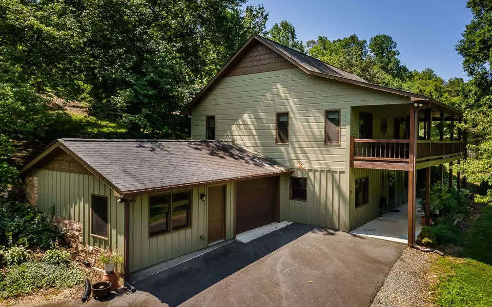 19 High Point Trail, Blue Ridge, GA 30513