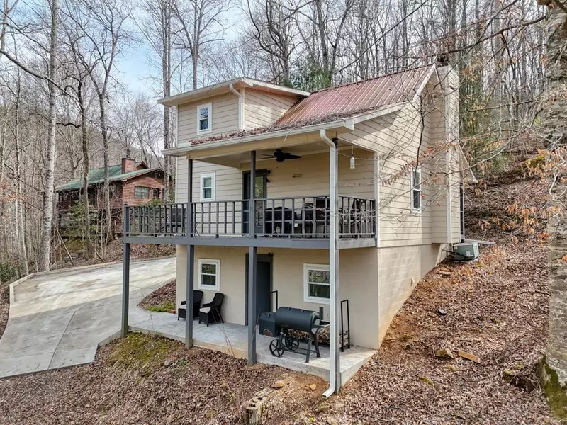 7455 Cassie Lane, Hiawassee, GA 30546