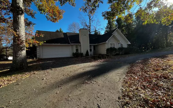 449 Chatuge Trail, Hiawassee, GA 30546