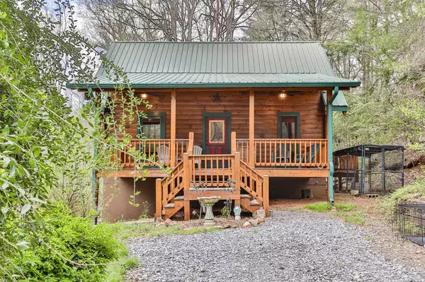 121 Farmstead Road,  Ellijay,  GA 30540