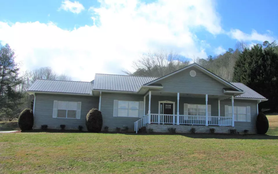 781 Twin Mountain Road, Hiawassee, GA 30546